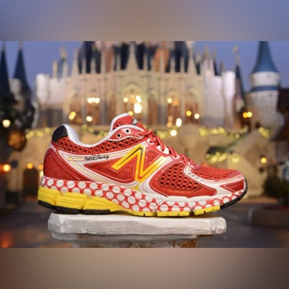 NEW Run Disney x New Balance Minnie Mouse Sneakers Womens Size 11 Red RARE - Picture 5 of 13